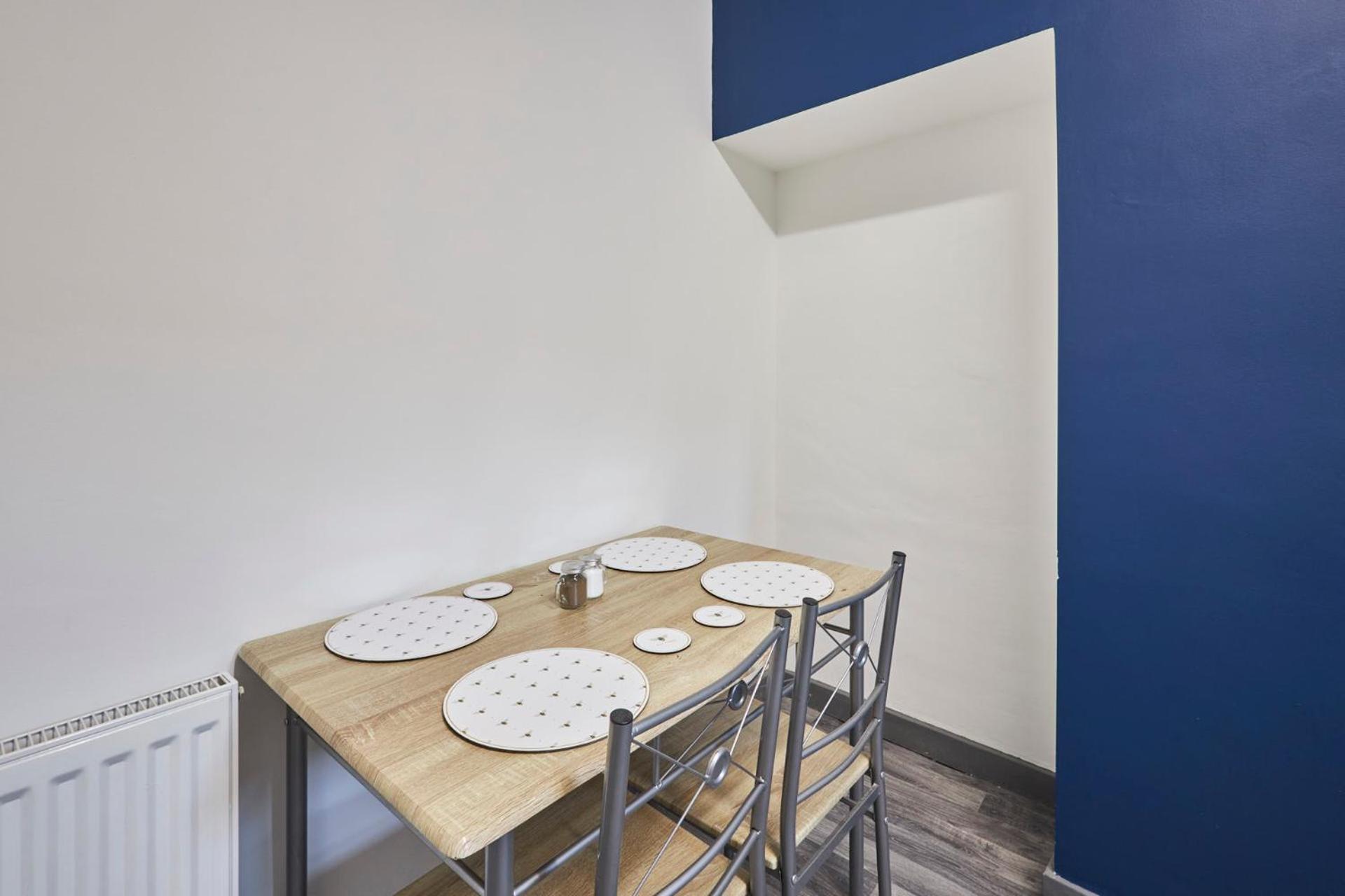 Host & Stay - Clarendon Apartments Redcar Room photo