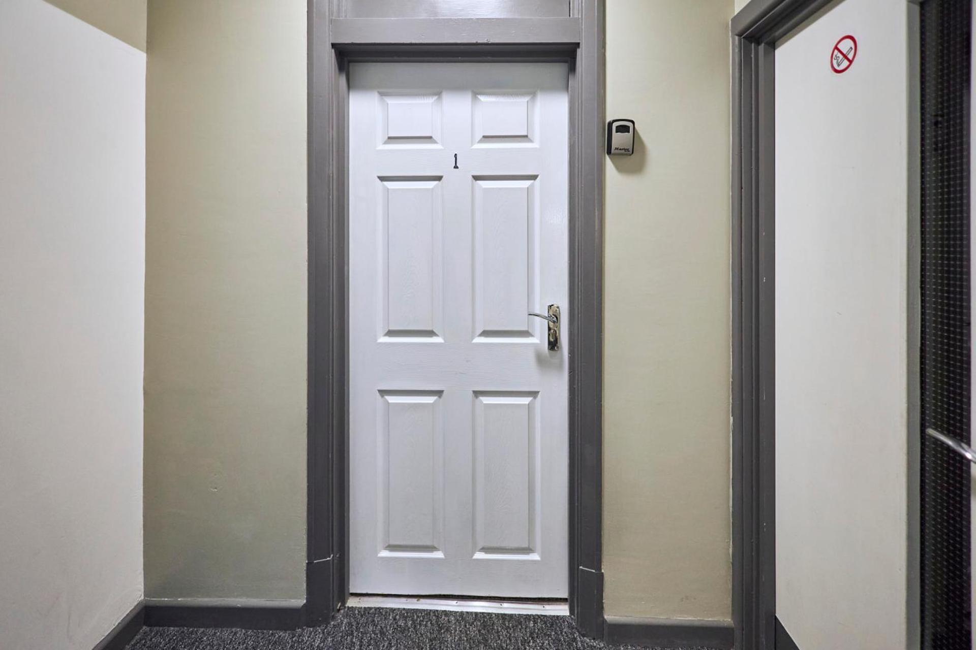 Host & Stay - Clarendon Apartments Redcar Room photo
